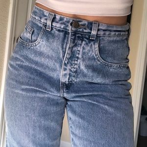 Vintage Calvin Klein light wash high rise mom jean